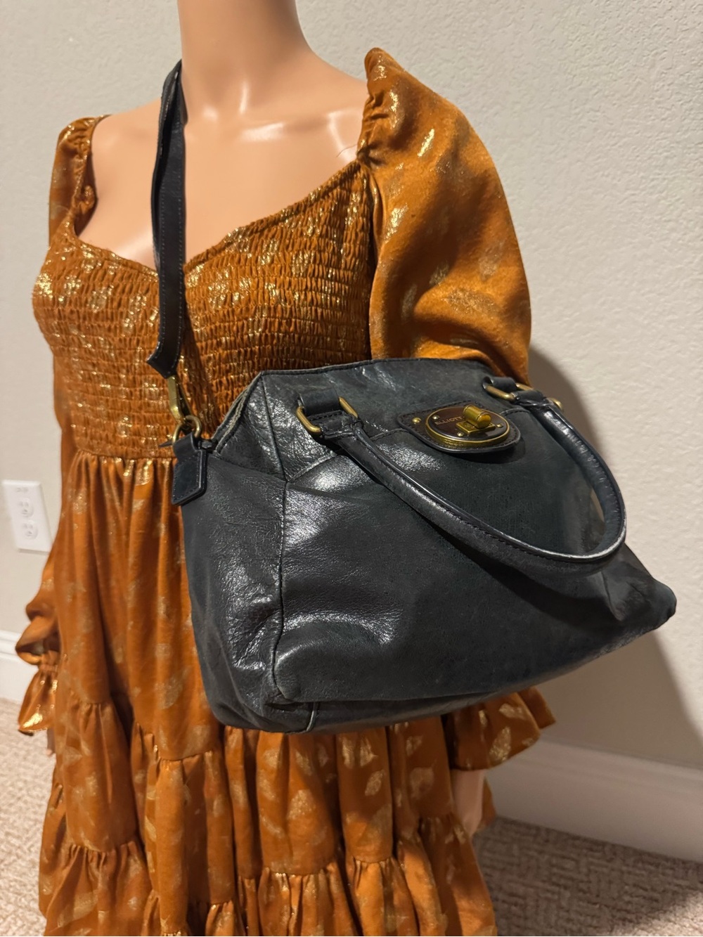 Elliot Lucca Black Leather Shoulder Bag - Classic Women's Handbag